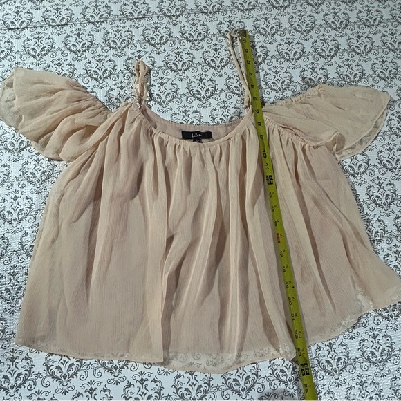 Lulu's Cream Off-Shoulder Women's Top - Picture 10 of 12